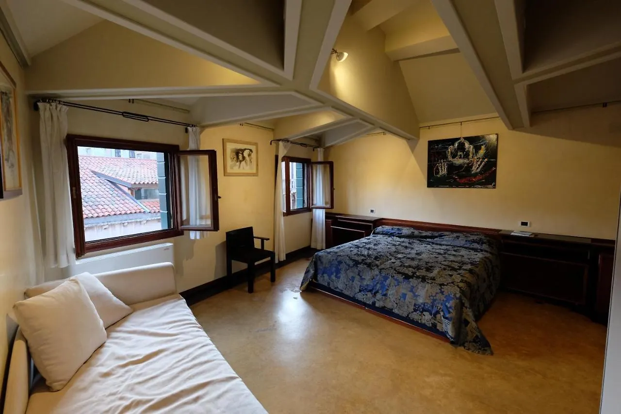 Fenix Tosca Apartment Venice