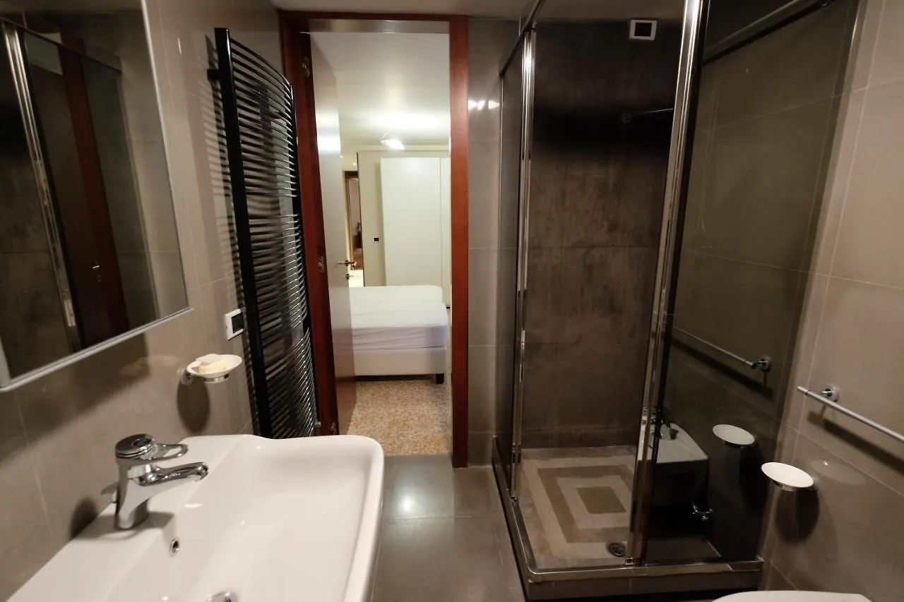 Fenix Tosca Apartment Venice