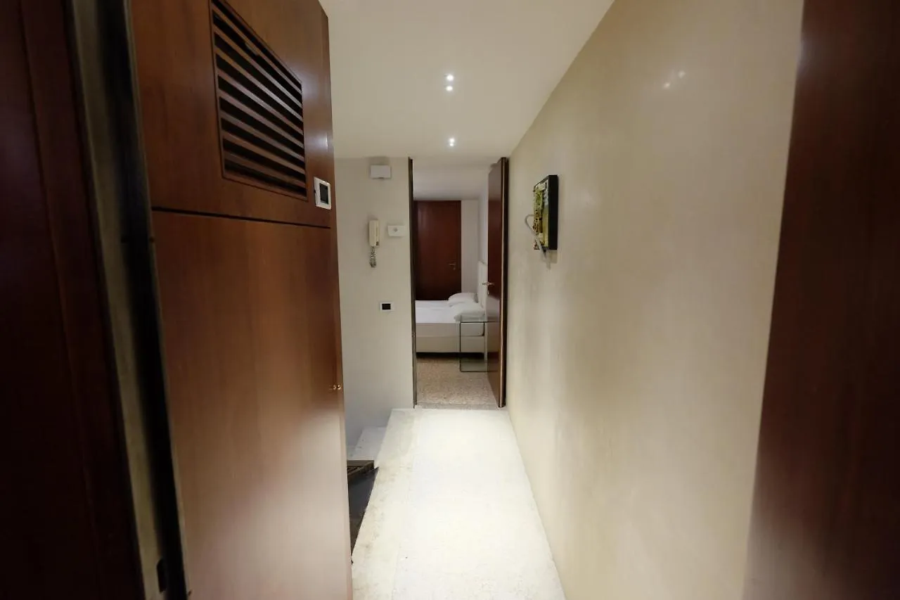 Fenix Tosca Apartment Venice 0*,  Italy