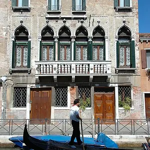 Palazzo Odoni Gæstehus
